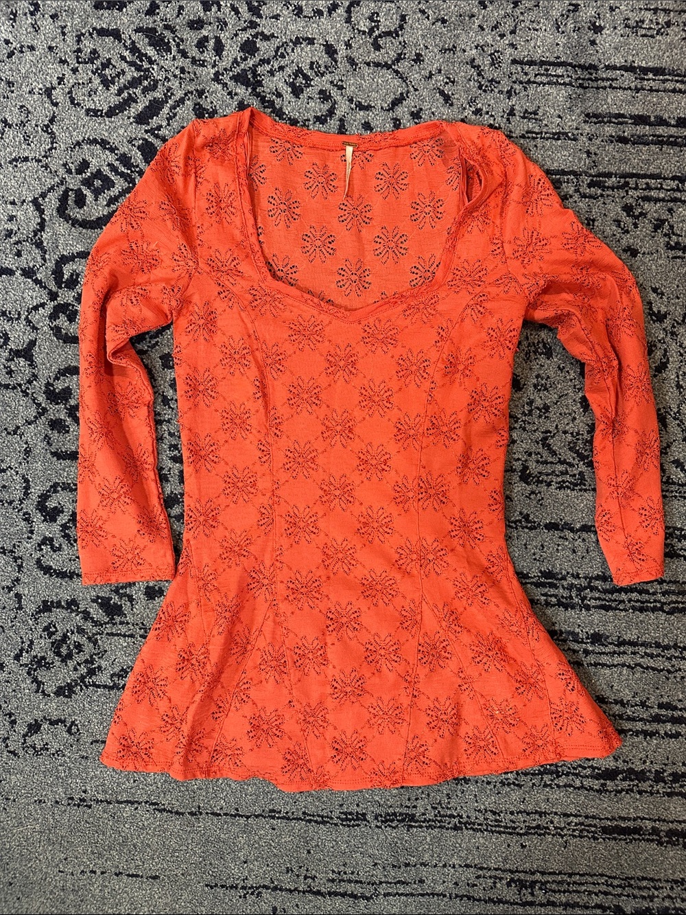NWOT FREE PEOPLE Women's Scoop Neck Lace Peplum Top - size medium